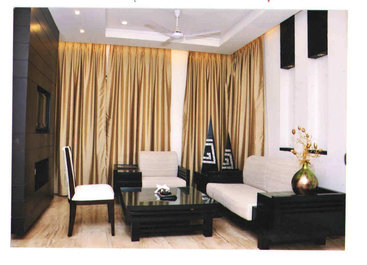 Hotel Vipul Grand Гургаон Экстерьер фото